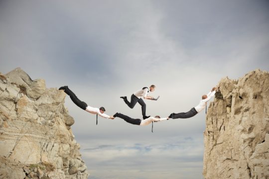 collaborateurs de confiance pour services sur mesure
